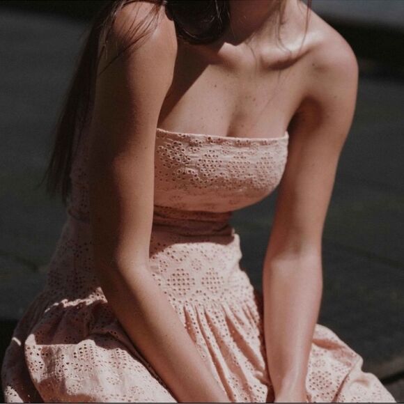 St. Roche Benedict Eyelet Midi Dress in Tan, Convertible Straps. Size 6. NWT! - Picture 5 of 12